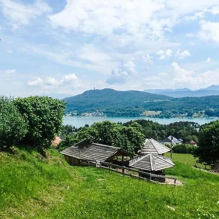 Modernes Mit Garten Techelsberg
